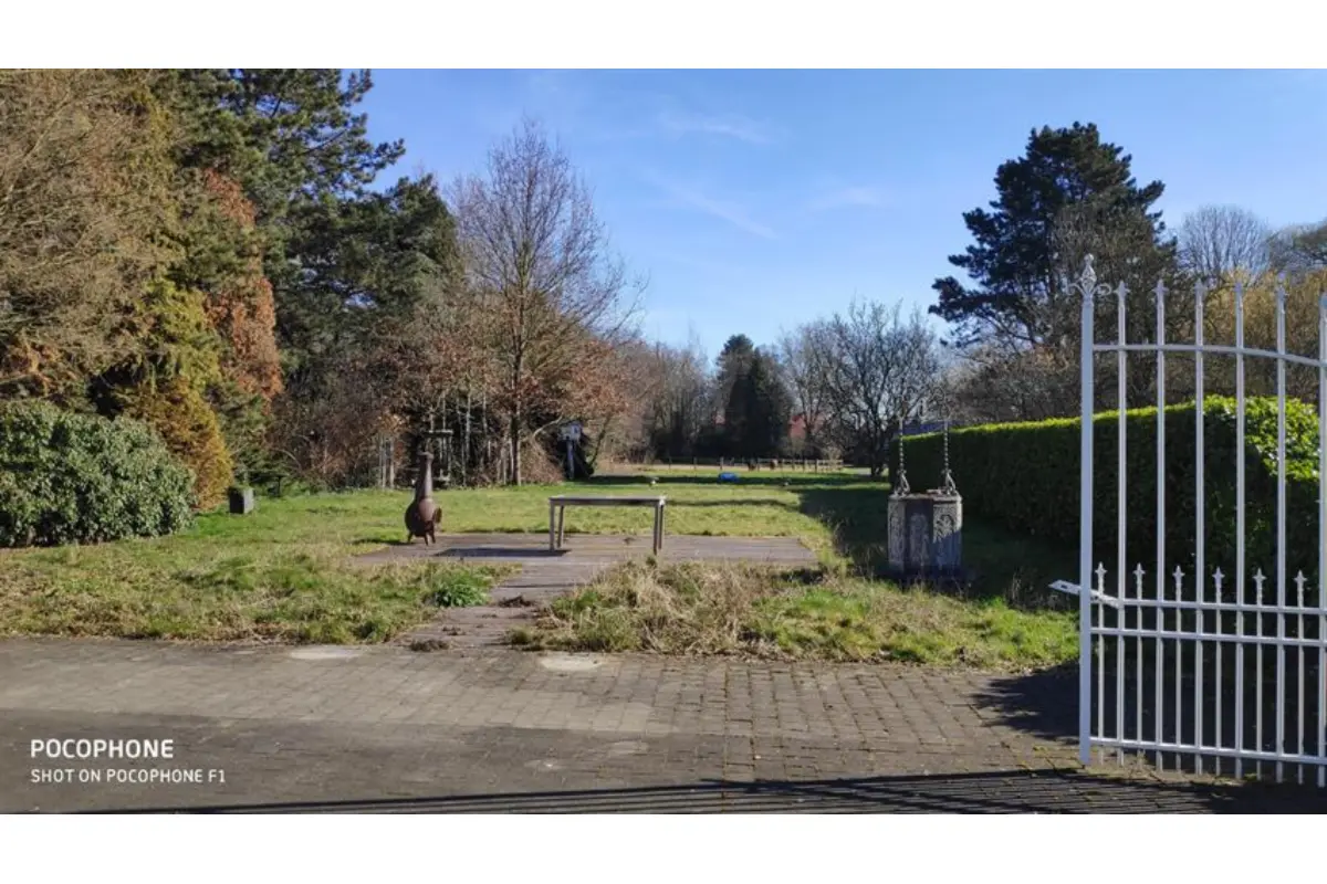 Grond te  koop in Harelbeke 8530 450000.00€  slaapkamers m² - Zoekertje 122