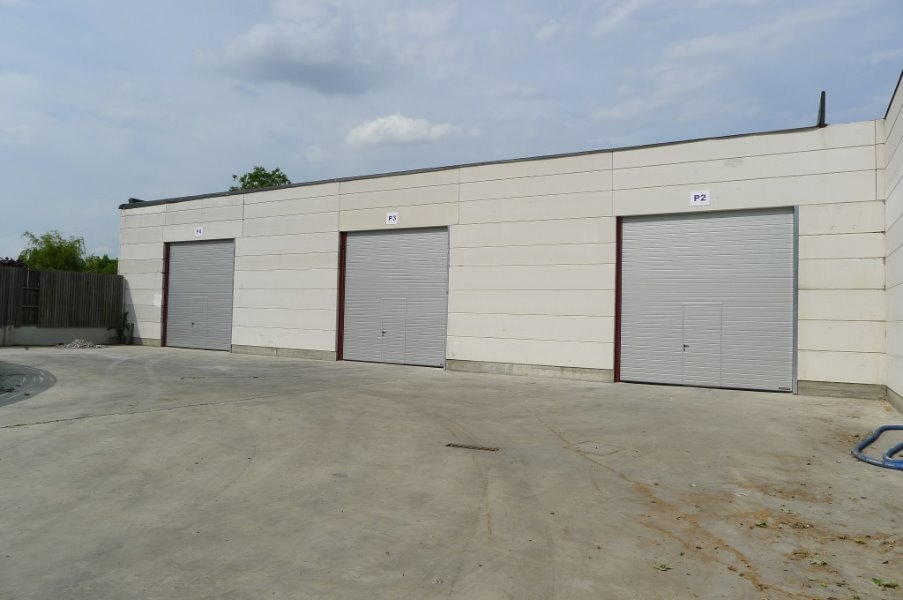 Handelszaak te  huur in Ieper 8900 1100.00€  slaapkamers 416.00m² - Zoekertje 2545