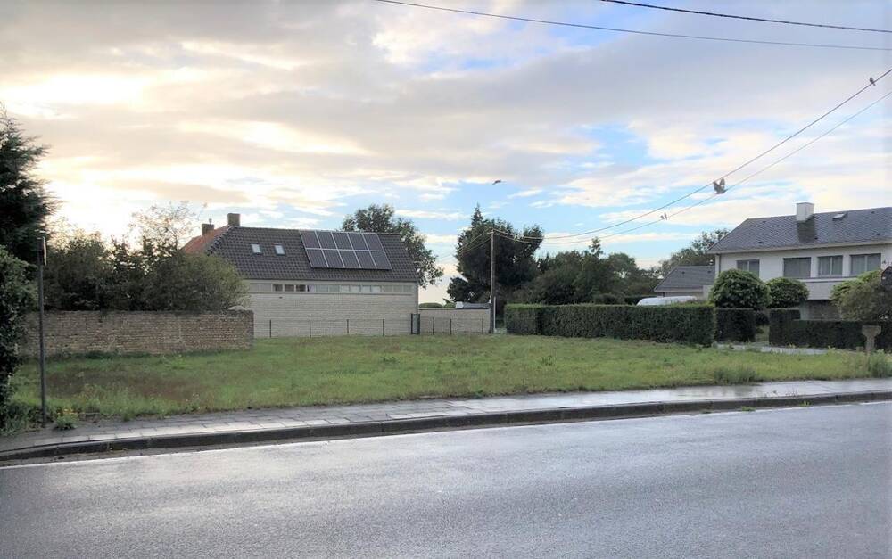 Grond te  koop in Diksmuide 8600 140000.00€  slaapkamers m² - Zoekertje 2090