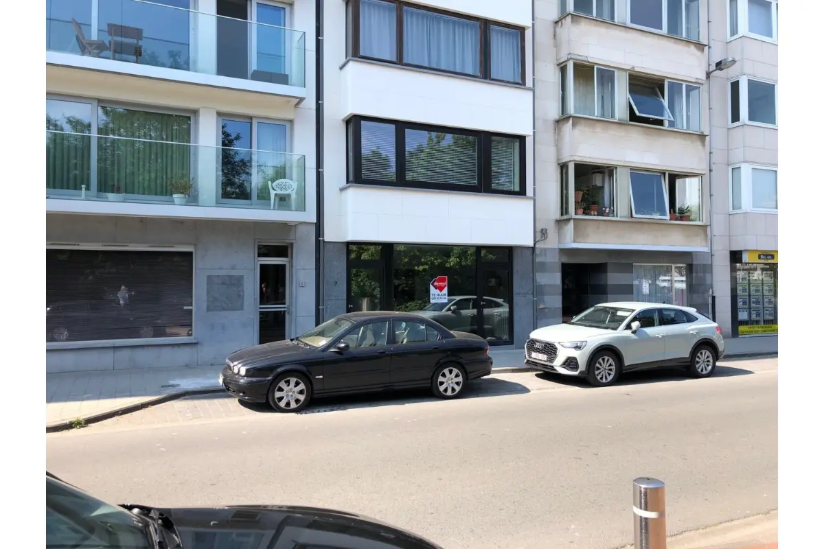 Handelszaak te  huur in Oostende 8400 1500.00€  slaapkamers 120.00m² - Zoekertje 2860