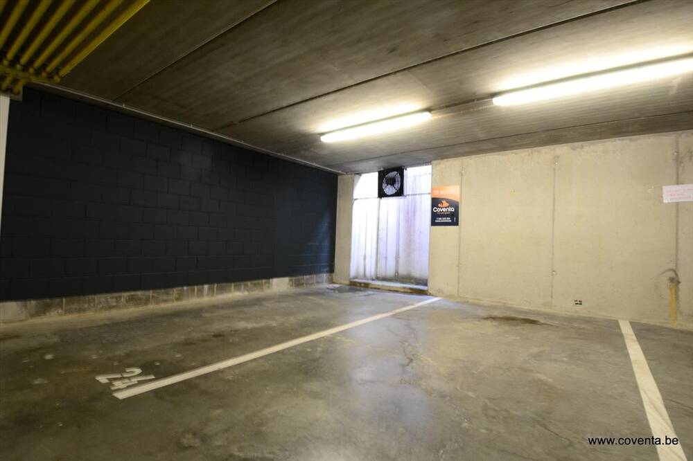 Parking & garage te  koop in Roeselare 8800 16750.00€  slaapkamers m² - Zoekertje 1362252