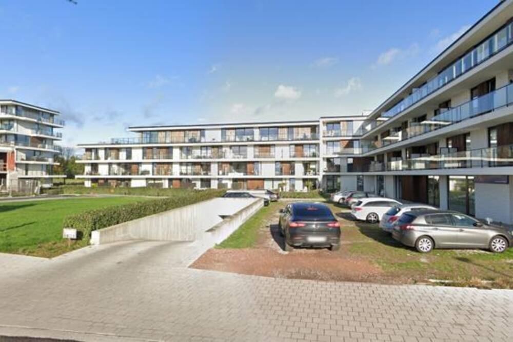 Parking & garage te  koop in Sint-Eloois-Vijve 8793 20000.00€  slaapkamers 0.00m² - Zoekertje 597244