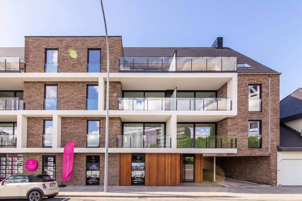 Parking & garage te koop in Roeselare 8800 19500.00€ slaapkamers m² - Zoekertje 2168