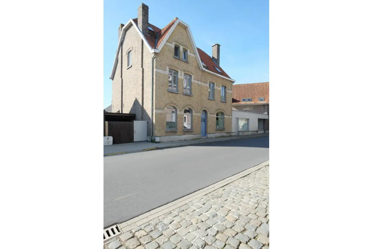 Appartementsgebouw te  koop in Hooglede 8830 0.00€  slaapkamers m² - Zoekertje 2703