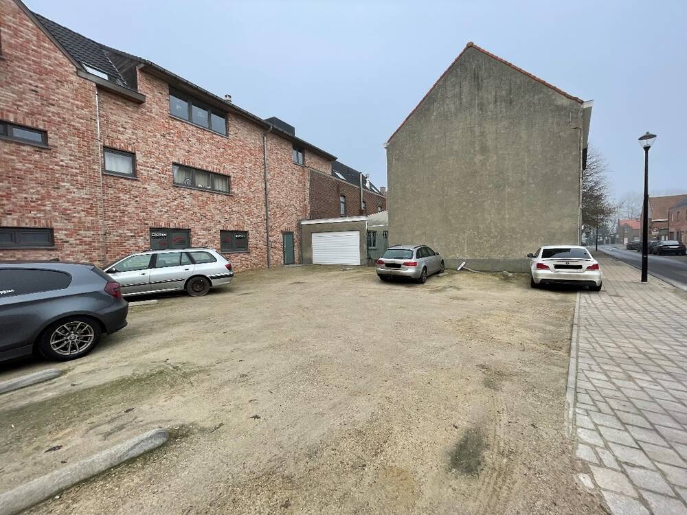 Parking & garage te  koop in Geluveld 8980 9000.00€ 0 slaapkamers m² - Zoekertje 1362857
