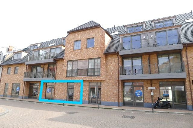 Handelszaak te koop in Oostrozebeke 8780 126000.00€ slaapkamers 115.00m² - Zoekertje 3078