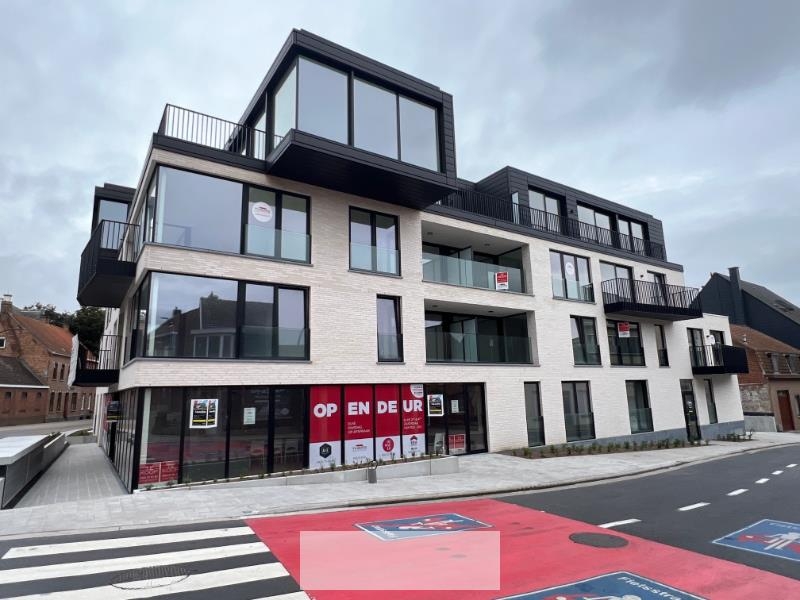 Handelszaak te  koop in Zwevegem 8550 0.00€  slaapkamers 97.00m² - Zoekertje 4963