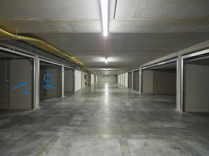 Parking & garage te  koop in Deerlijk 8540 0.00€  slaapkamers m² - Zoekertje 1363541
