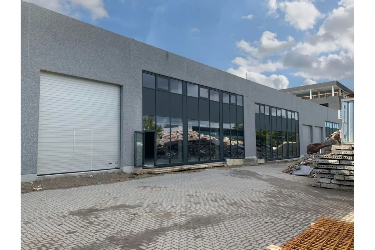 Handelszaak te  huur in Vichte 8570 5330.00€  slaapkamers 1130.00m² - Zoekertje 7283