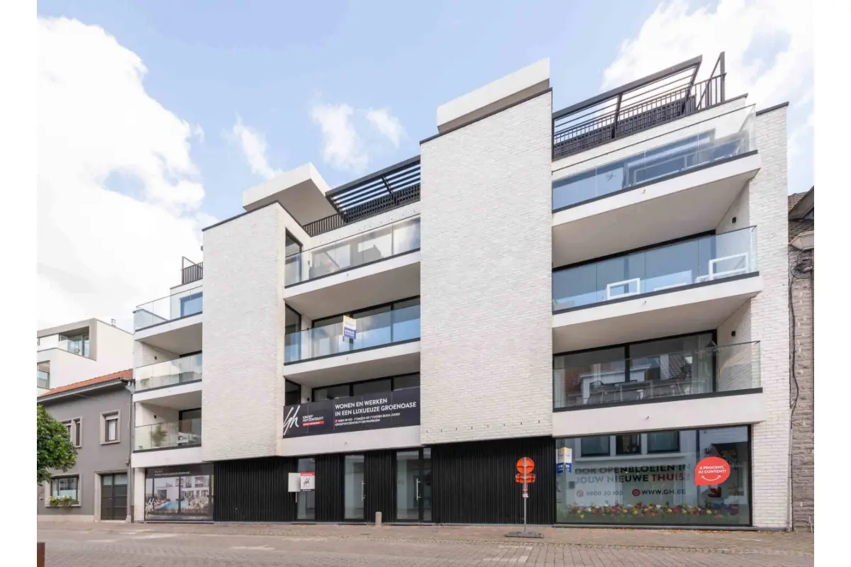 Handelszaak te  koop in Waregem 8790 296500.00€  slaapkamers 121.00m² - Zoekertje 8890