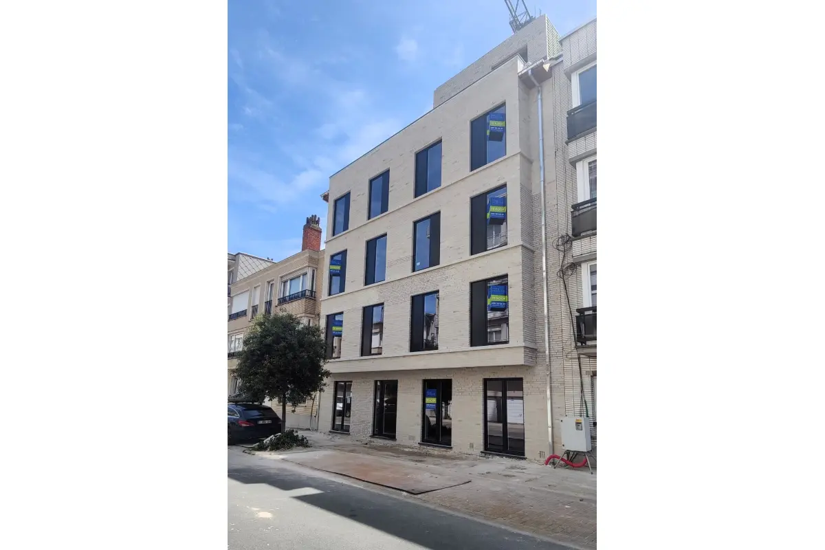 Andere te  koop in Westende 8434 240000.00€  slaapkamers m² - Zoekertje 8375