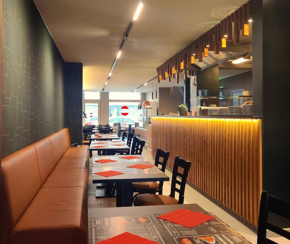 Handelszaak te  koop in Sint-Andries 8200 0.00€  slaapkamers 0.00m² - Zoekertje 9053