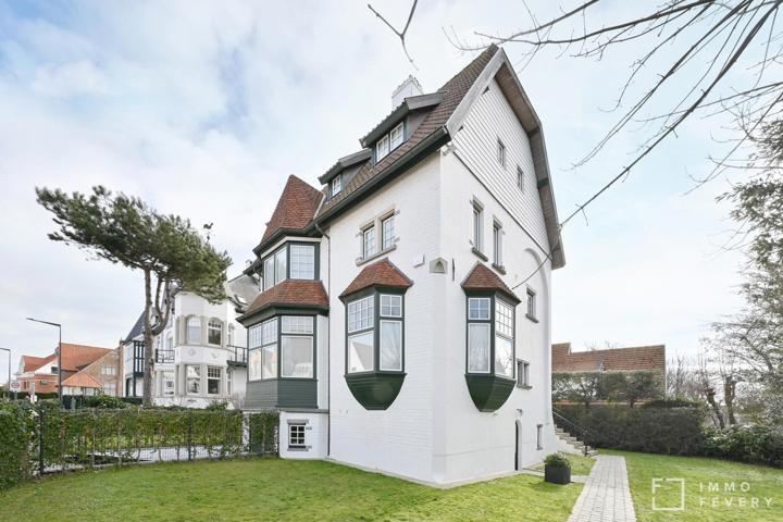 Huis te  koop in Heist-aan-Zee 8301 3500000.00€ 5 slaapkamers m² - Zoekertje 1365635