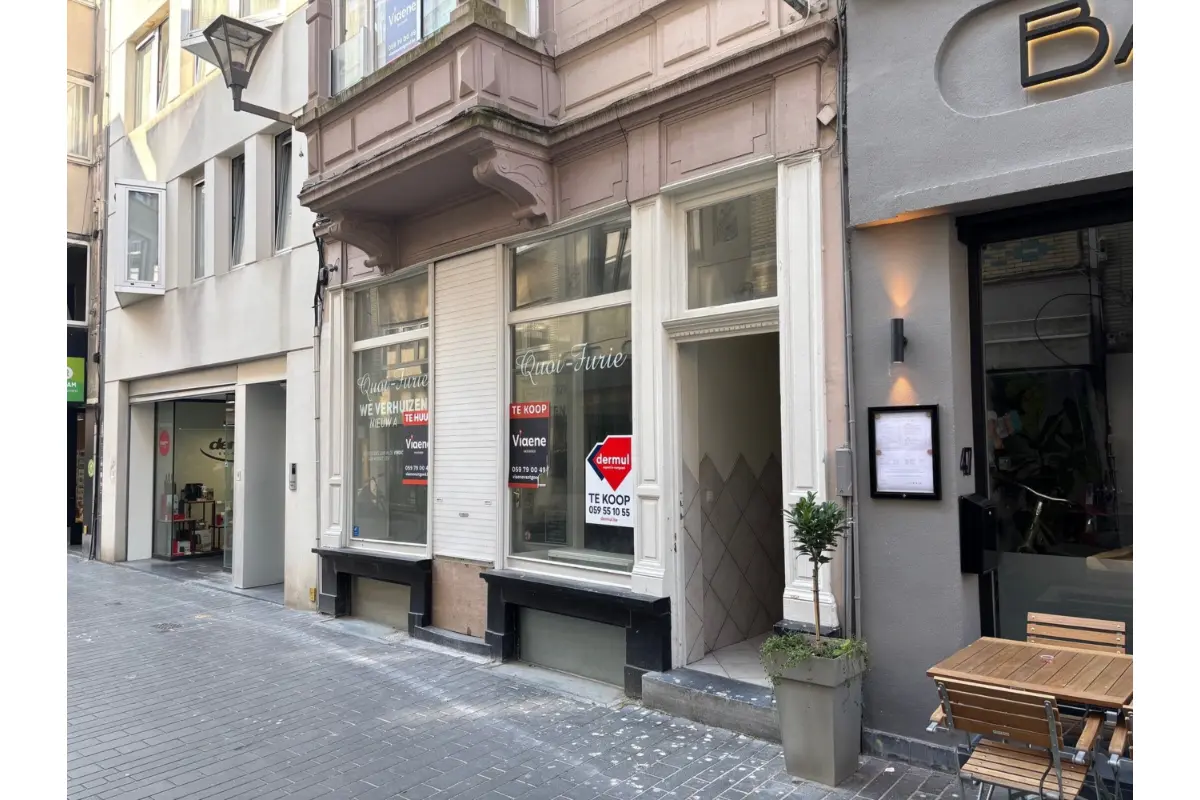 Handelszaak te  koop in Oostende 8400 550000.00€ 3 slaapkamers m² - Zoekertje 12660