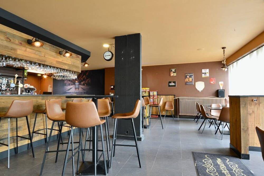 Handelszaak te  koop in Eernegem 8480 299000.00€  slaapkamers m² - Zoekertje 12464