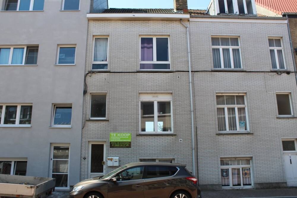 Appartementsgebouw te in Oostende 8400 220000.00€ 4 slaapkamers 204.00m² - Zoekertje 12611