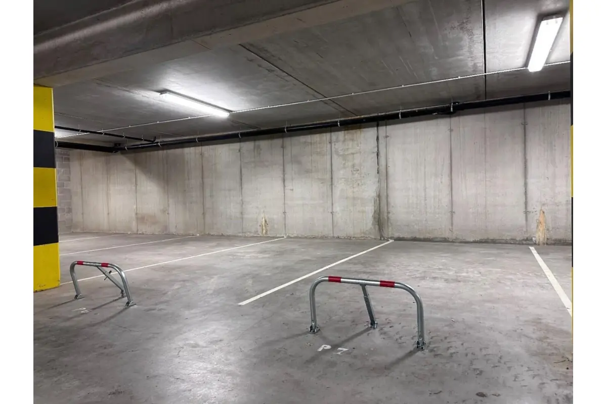 Parking & garage te  huur in Gistel 8470 69.00€  slaapkamers m² - Zoekertje 13747