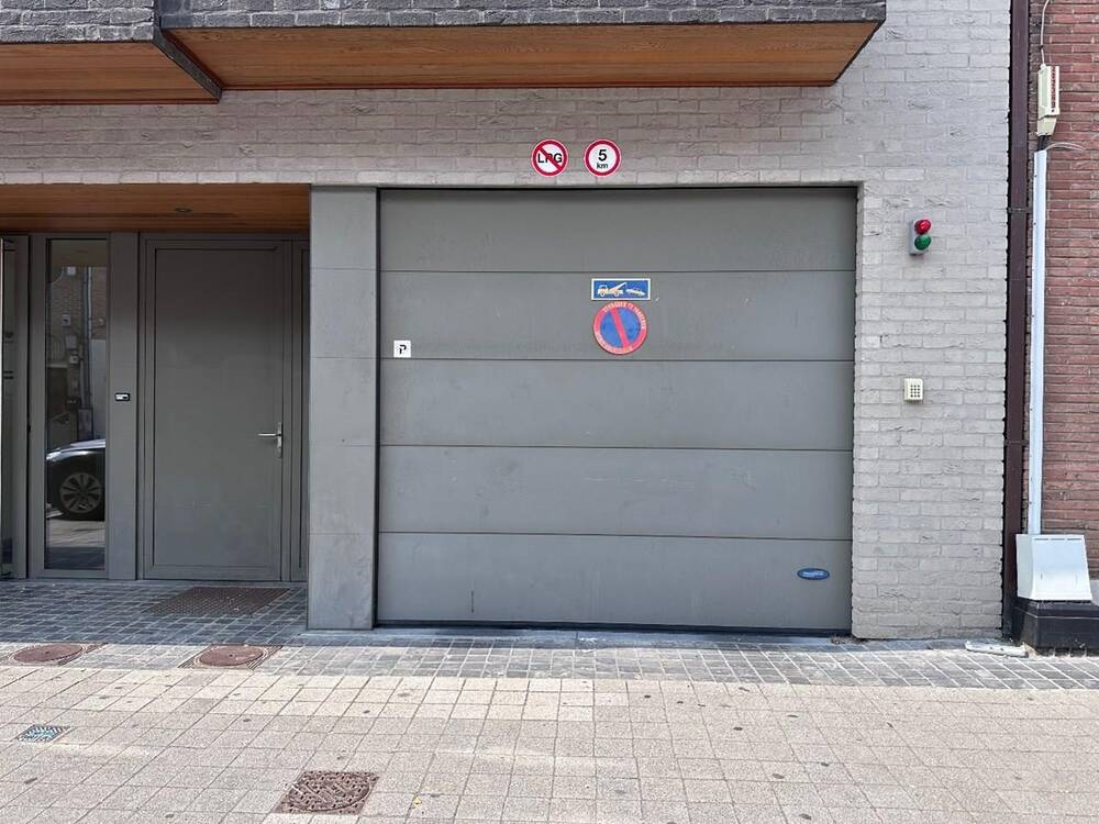 Parking & garage te  koop in Gistel 8470 35000.00€  slaapkamers m² - Zoekertje 1366228