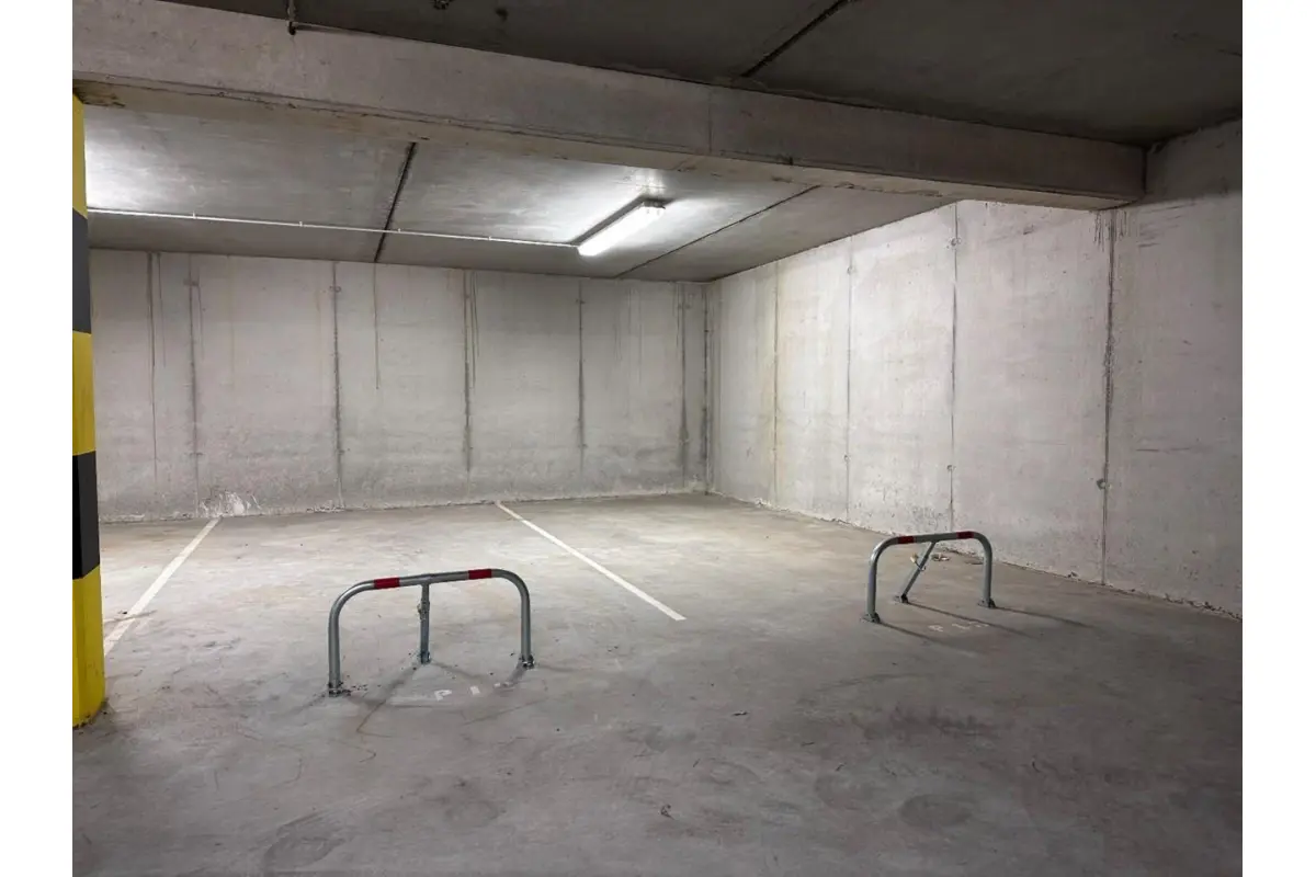 Parking & garage te  koop in Gistel 8470 12500.00€  slaapkamers m² - Zoekertje 13038