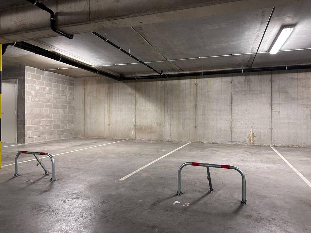 Parking & garage te  koop in Gistel 8470 12500.00€  slaapkamers m² - Zoekertje 1366441