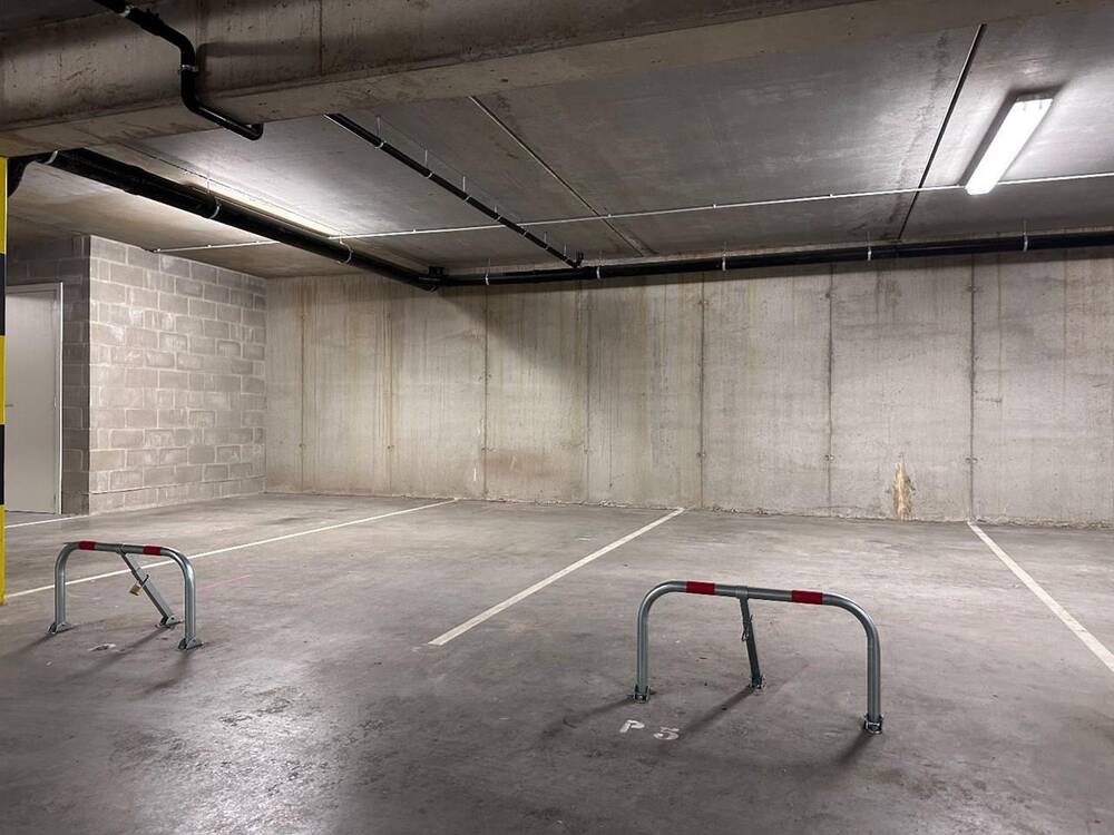 Parking & garage te  huur in Gistel 8470 69.00€  slaapkamers m² - Zoekertje 1366445