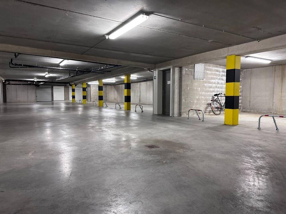 Parking & garage te  koop in Gistel 8470 12500.00€  slaapkamers m² - Zoekertje 1366440