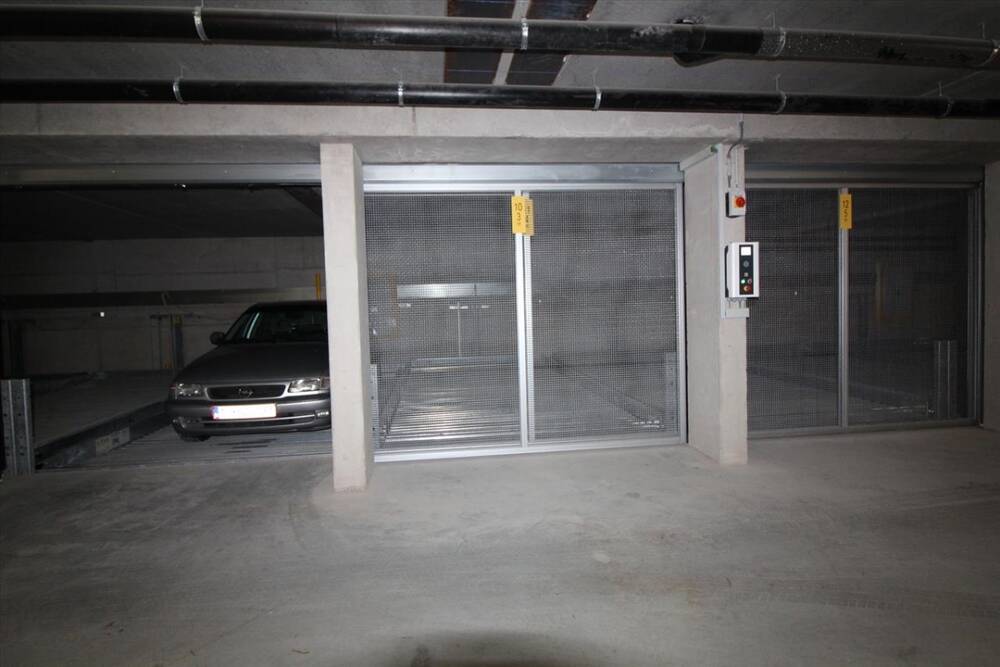 Parking & garage te  huur in Torhout 8820 40.00€  slaapkamers m² - Zoekertje 1039548