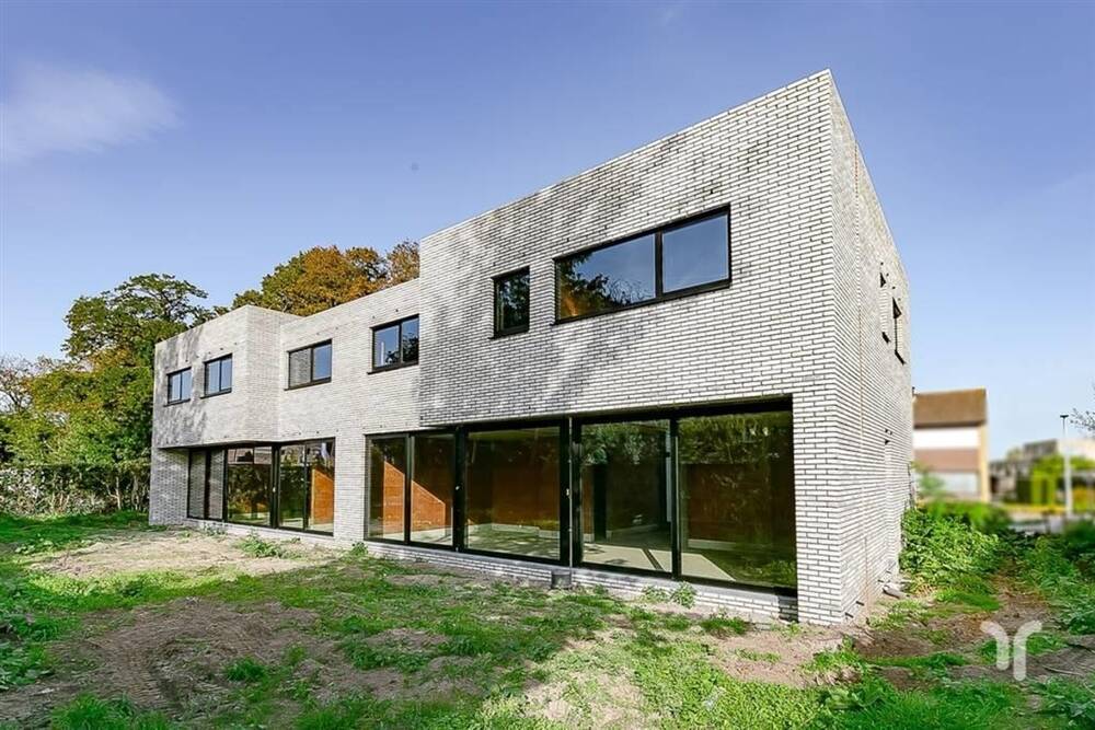 Huis te  koop in Eernegem 8480 399000.00€ 4 slaapkamers 196.00m² - Zoekertje 1050368
