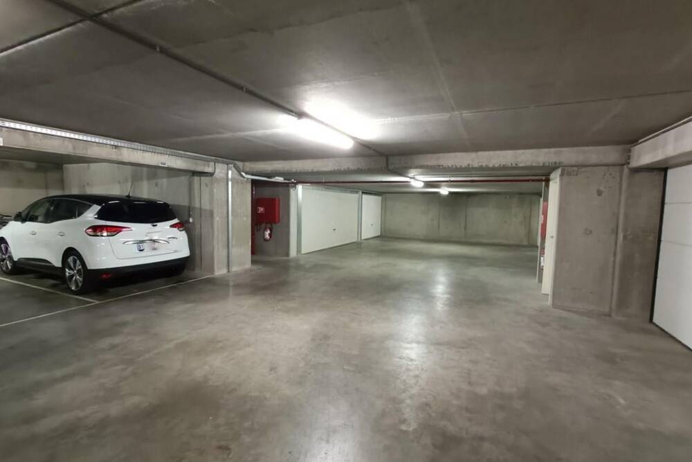 Parking & garage te  koop in Knokke-Heist 8300 159000.00€  slaapkamers m² - Zoekertje 1060603