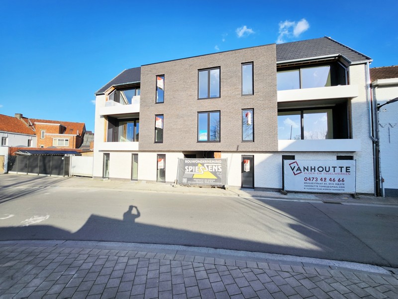 Appartement te  koop in Sint-Eloois-Vijve 8793 258750.00€ 2 slaapkamers 76.00m² - Zoekertje 1069333
