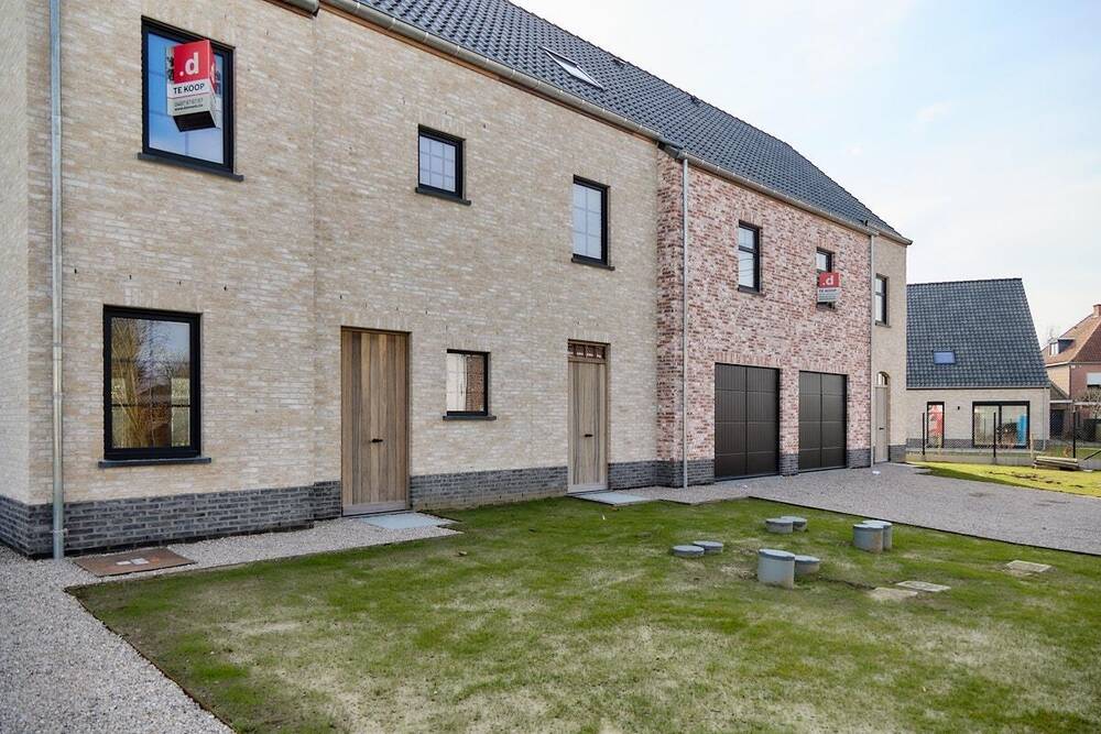 Huis te  koop in Wielsbeke 8710 364000.00€ 4 slaapkamers 187.00m² - Zoekertje 415906