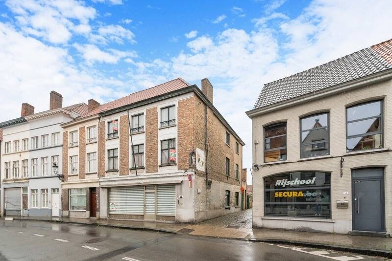 Appartementsgebouw te  koop in Brugge 8000 649000.00€ 6 slaapkamers 420.00m² - Zoekertje 1121941