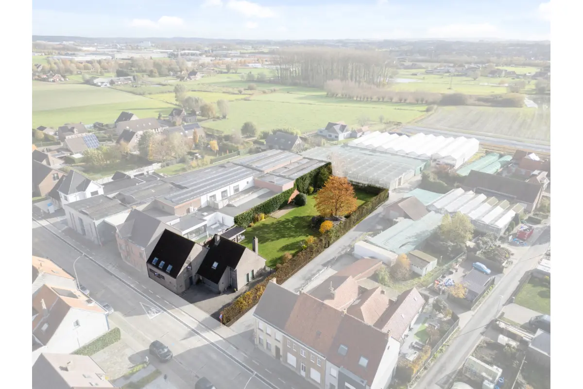 Huis te  koop in Deerlijk 8540 648000.00€ 5 slaapkamers 347.00m² - Zoekertje 18573