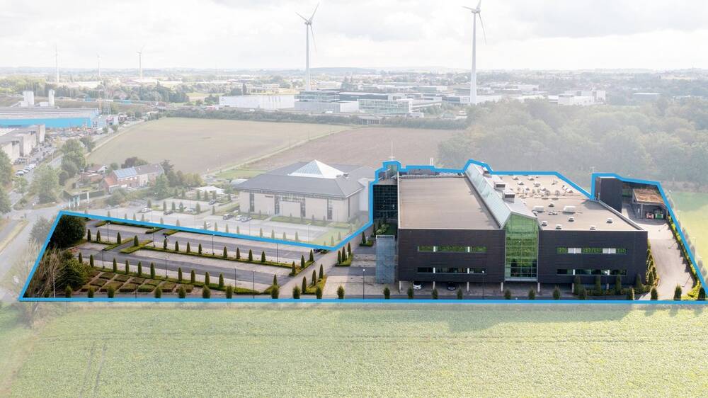 Handelszaak te  huur in Kortrijk 8500 0.00€  slaapkamers 1000.00m² - Zoekertje 17933