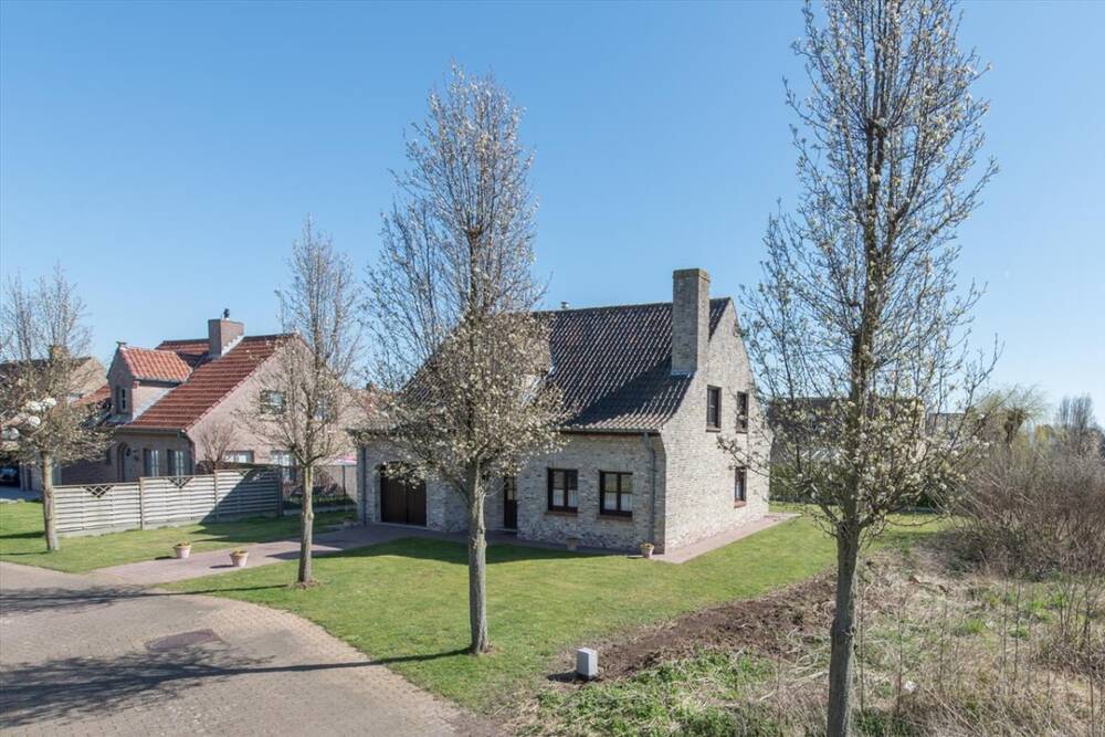 Huis te  koop in Oostduinkerke 8670 635000.00€ 4 slaapkamers 197.00m² - Zoekertje 1238560