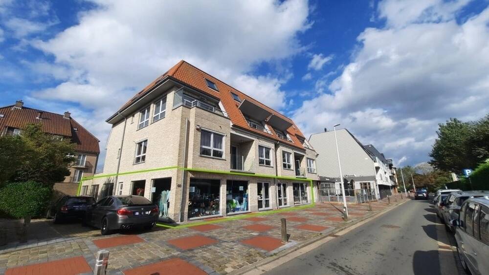 Handelszaak te  koop in Bredene 8450 475000.00€ 0 slaapkamers m² - Zoekertje 19737
