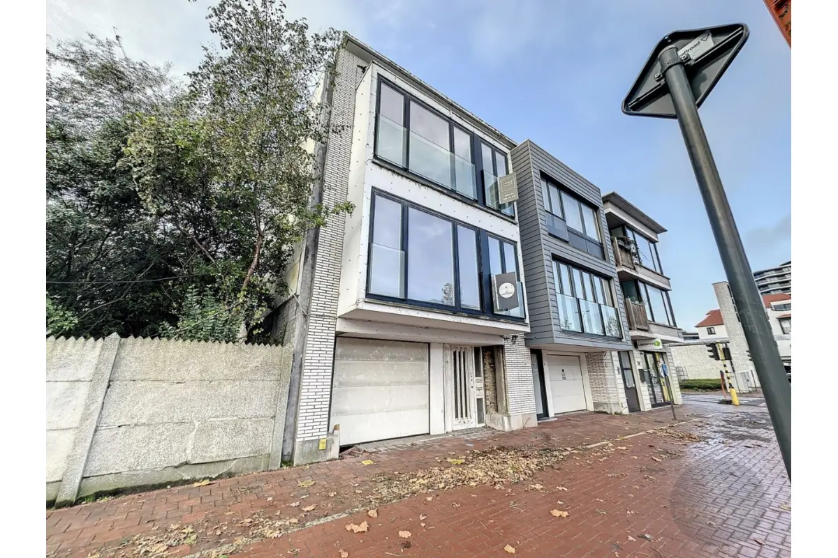 Huis te  koop in Knokke-Heist 8300 750000.00€  slaapkamers m² - Zoekertje 20929