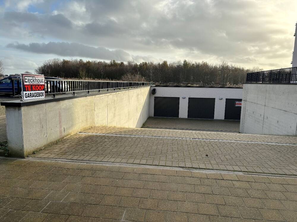 Parking & garage te koop in Bredene 8450 40000.00€ slaapkamers m² - Zoekertje 21860