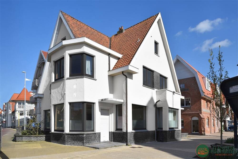 Villa te  koop in Heist-aan-Zee 8301 875000.00€ 5 slaapkamers 215.00m² - Zoekertje 1371011