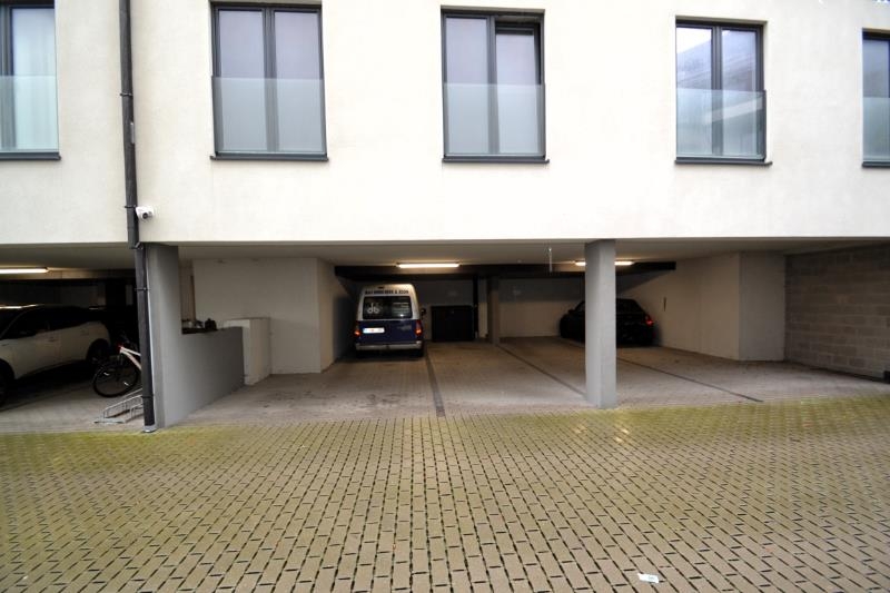 Parking & garage te  koop in Harelbeke 8530 18500.00€  slaapkamers m² - Zoekertje 1371612