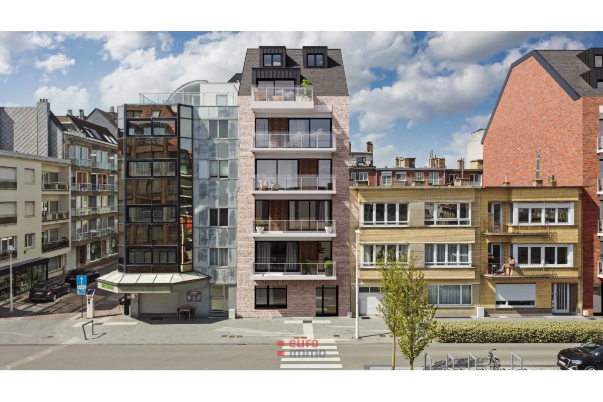 Appartementsgebouw te  koop in Nieuwpoort 8620 350000.00€  slaapkamers m² - Zoekertje 25602