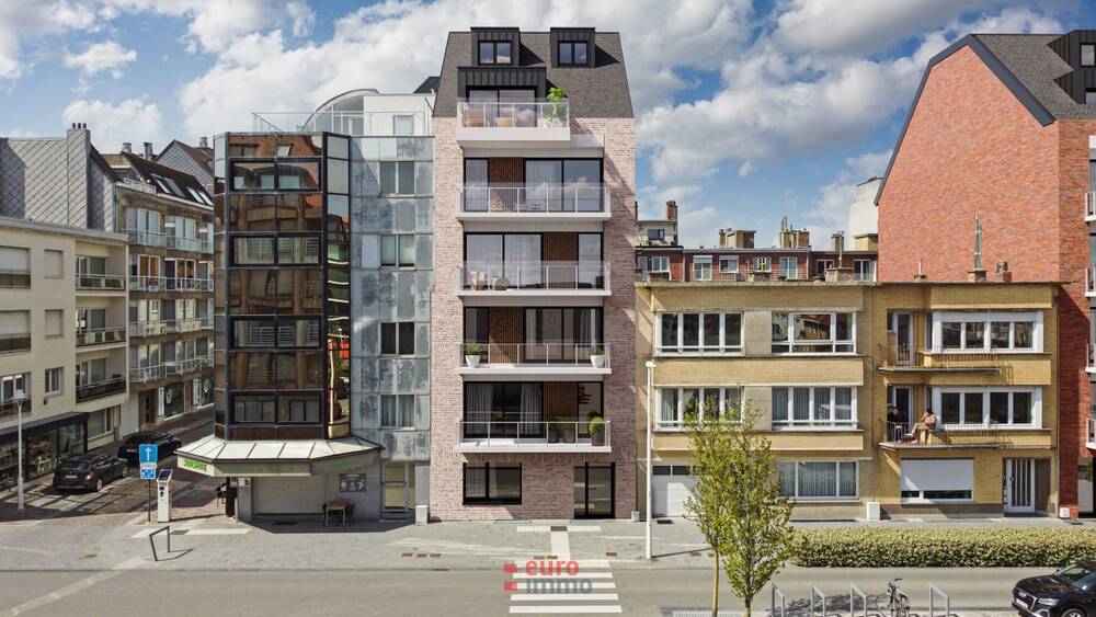 Appartementsgebouw te koop in Nieuwpoort 8620 350000.00€ slaapkamers m² - Zoekertje 25602