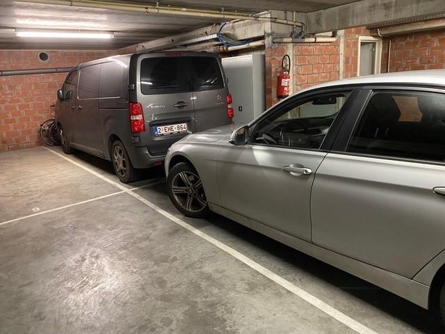 Parking & garage te  koop in Heist-aan-Zee 8301 155000.00€  slaapkamers m² - Zoekertje 1372662