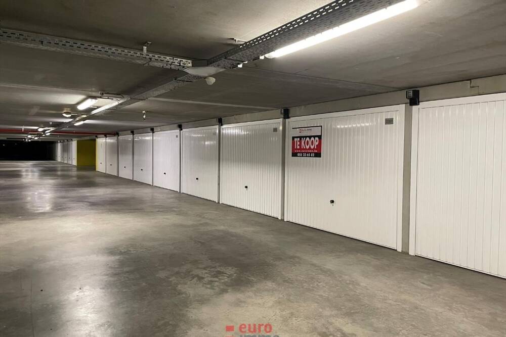 Parking & garage te  koop in Nieuwpoort 8620 70000.00€  slaapkamers m² - Zoekertje 1252501