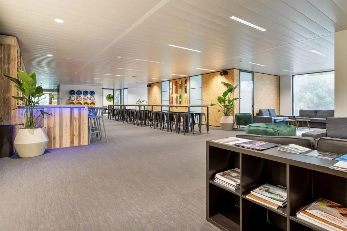 Handelszaak te  huur in Kortrijk 8500 800.00€  slaapkamers m² - Zoekertje 27884