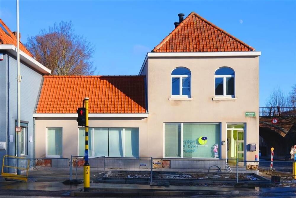 Handelszaak te  koop in Brugge 8000 430000.00€  slaapkamers m² - Zoekertje 1262549
