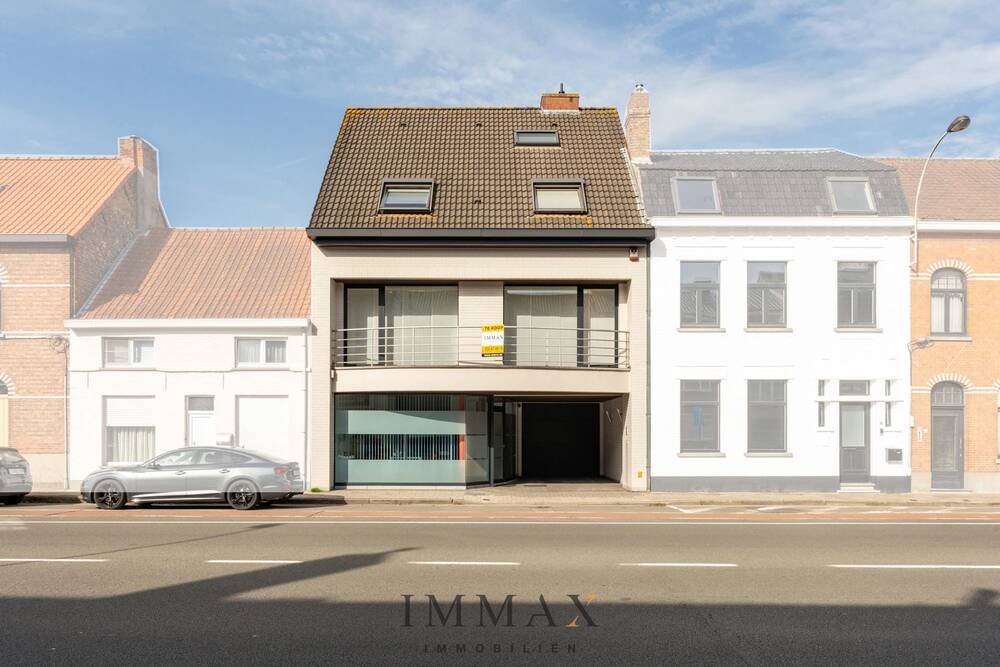 Huis te  koop in Sint-Andries 8200 695000.00€ 4 slaapkamers 331.00m² - Zoekertje 1374294