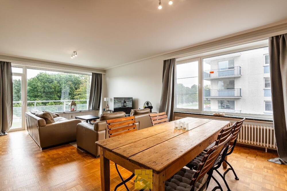Appartement te  koop in Sint-Michiels 8200 325000.00€ 3 slaapkamers 110.00m² - Zoekertje 1375160