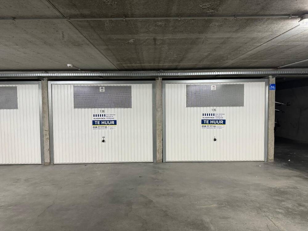 Parking & garage te  huur in Nieuwpoort 8620 120.00€  slaapkamers m² - Zoekertje 1374850