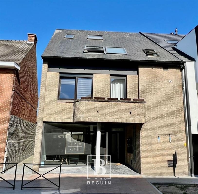 Appartementsgebouw te  koop in Sint-Eloois-Vijve 8793 420000.00€ 5 slaapkamers 430.00m² - Zoekertje 1282543